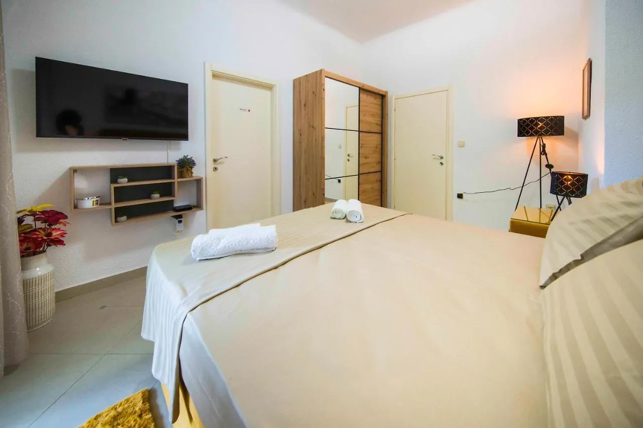 Apartment Alice Central Luxe Split