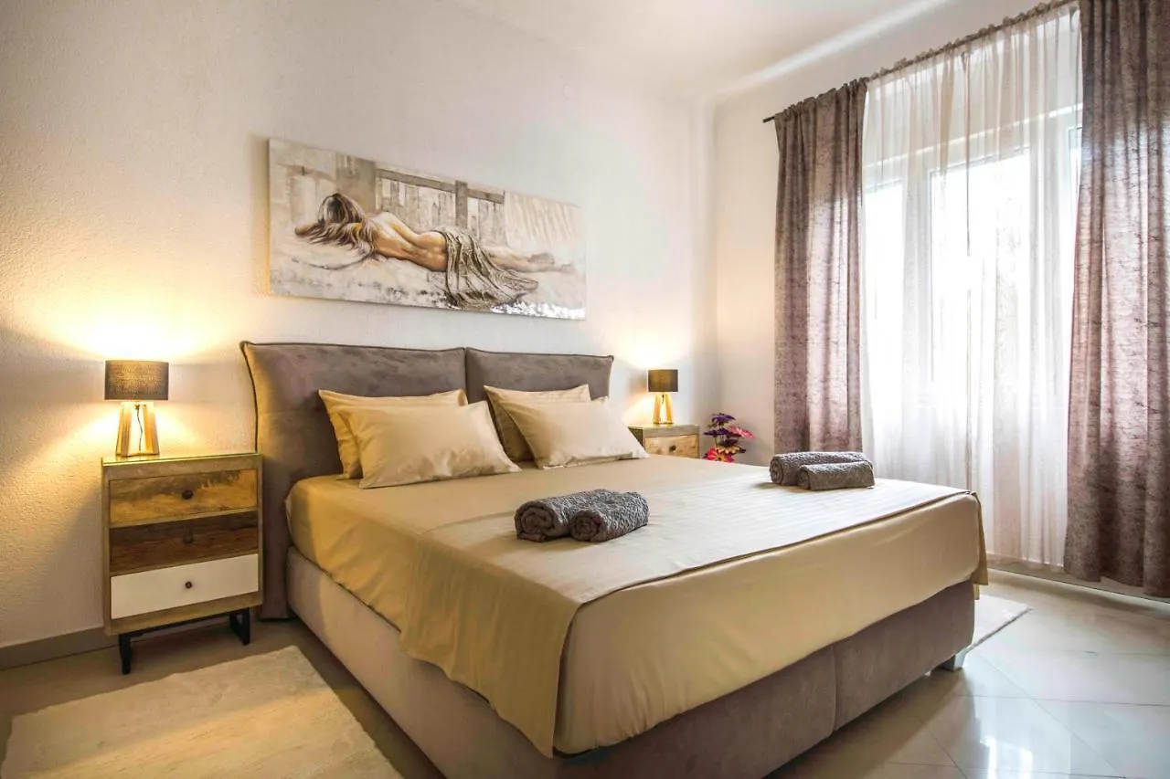 Apartment Alice Central Luxe Split